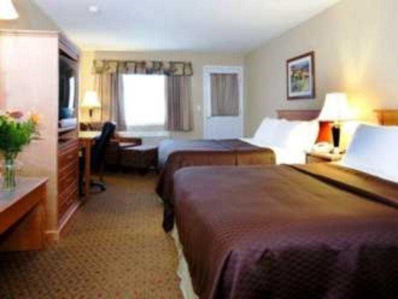 Western & Hotel